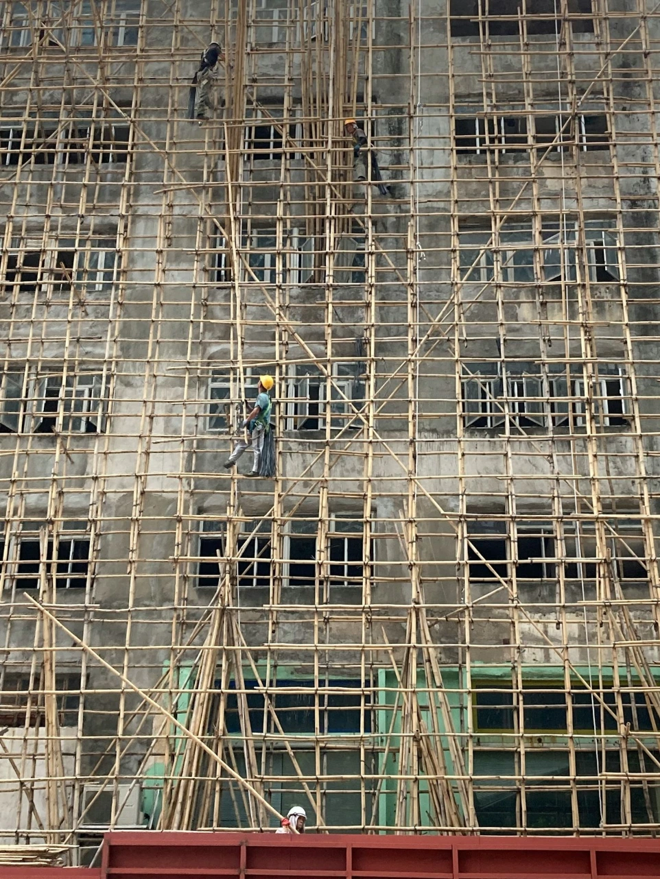 EPC contractors, industrial procurement, project sourcing, RFQ management, compliant materials, QA/QC documentation, supply chain risk, MRO sourcing, construction supply chain, vendor qualification, lead time visibility, logistics coordination